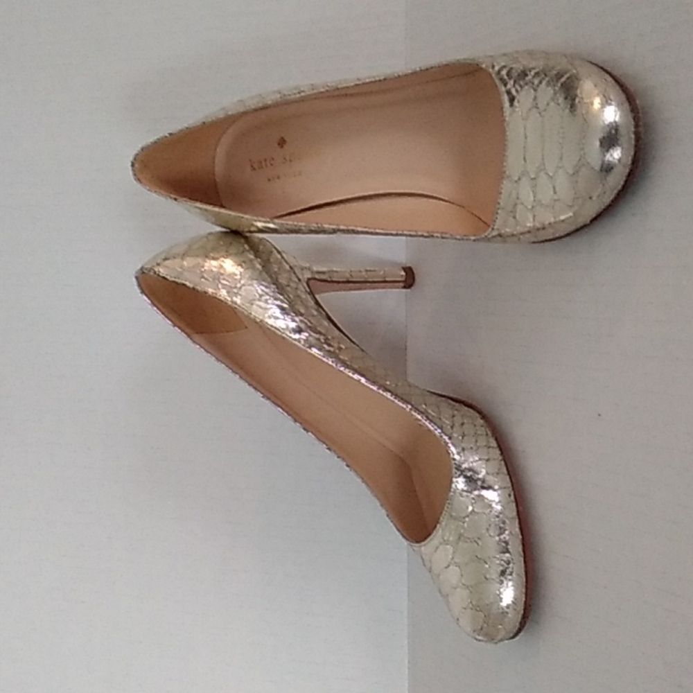 Kate Spade women's gold leather stiletto heel shoes size 6.5